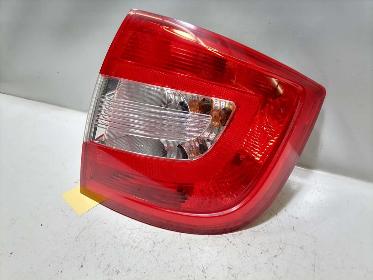 Skoda Rapid NH Rücklicht Rückleuchte Schlussleuchte links Limousine Bj.2013